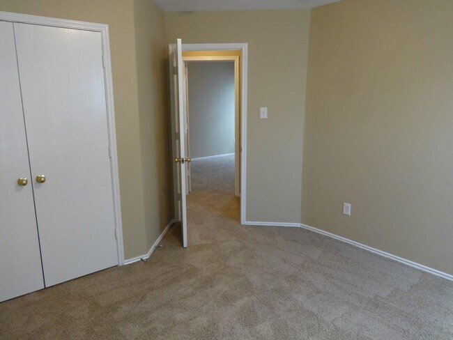Foto del edificio - 8915 Chisholm Wood Ln