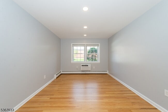 Building Photo - 151 Ridge Rd
