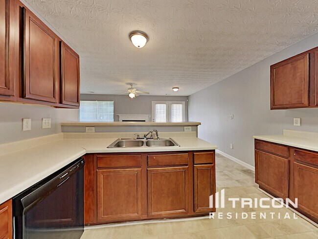Foto del edificio - 3703 Harvest Dr