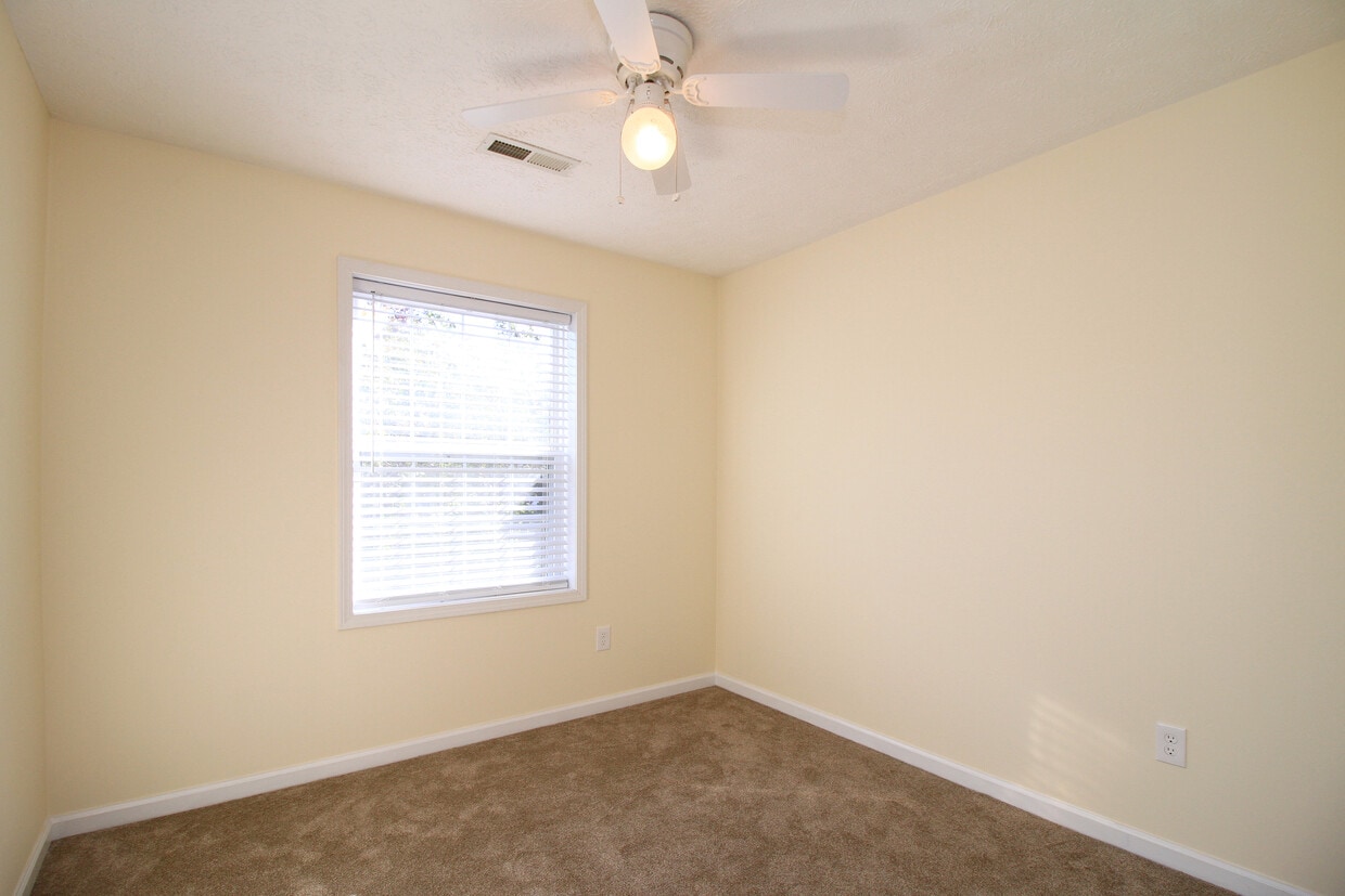 1420 Scott St, Christiansburg, VA 24073 Townhome Rentals in