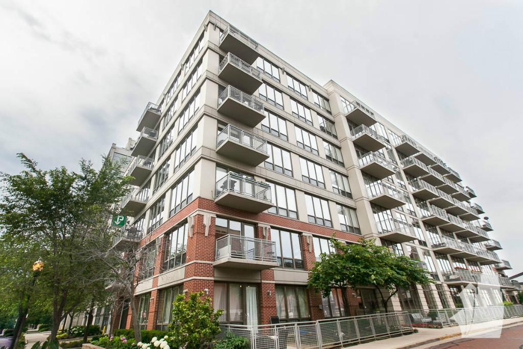 Primary Photo - 1000 N Kingsbury St