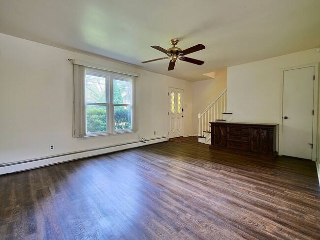 Building Photo - Charming 4 Bed, 2.5 Bath Home in Conshohoc...