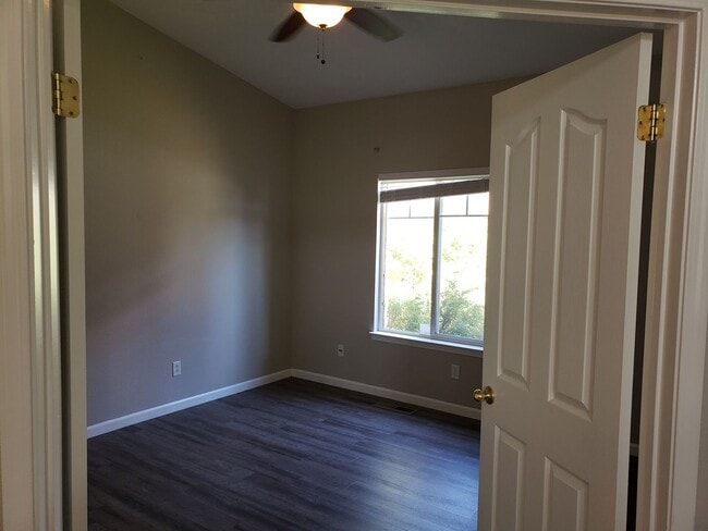 Building Photo - 7251 Noah Ct