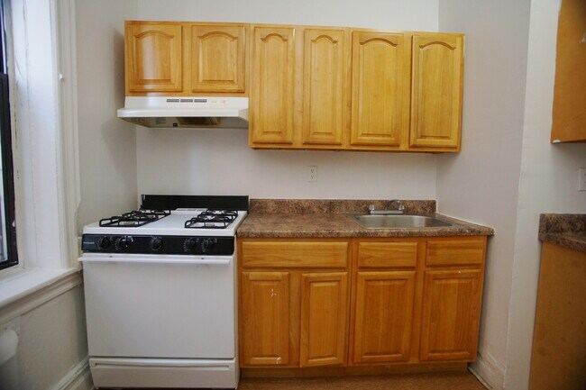 Foto del edificio - 1315 W 7th St