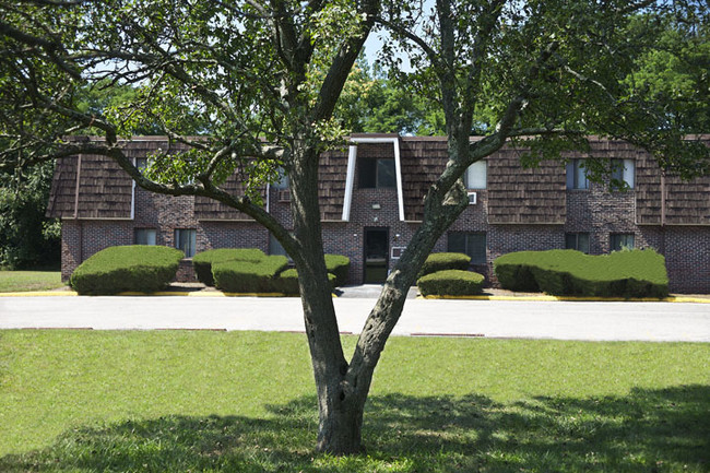 Building Photo - Sandy Lane Apartments