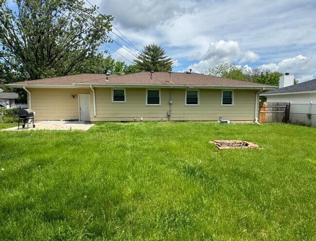 Foto del edificio - 3119 67th Ave N