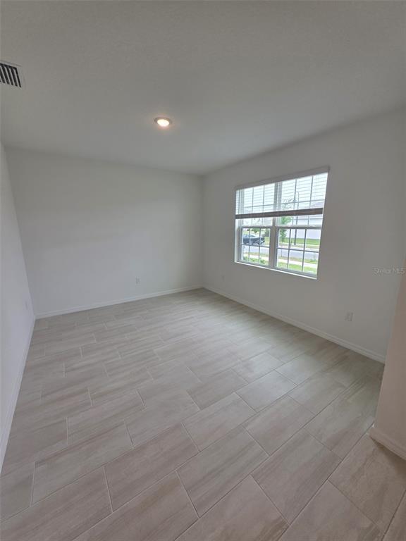 Foto del edificio - 6008 Vision Rd