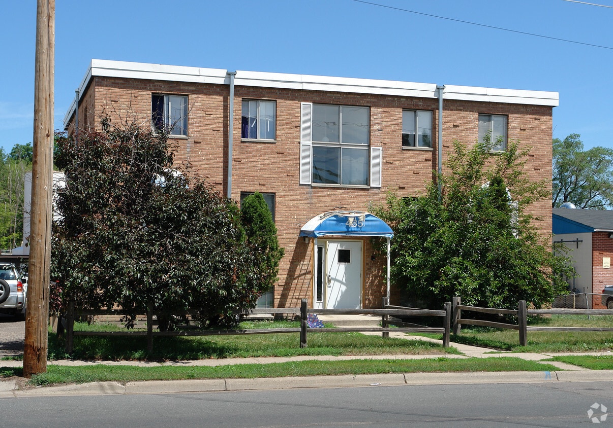 Building Photo - 485 Maryland Avenue West