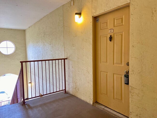 Foto del edificio - MOVE-IN SPECIAL - $500 CREDIT! 1BR/1BA Altamonte Springs Condo!