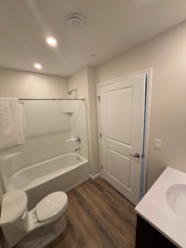 Bathroom - Sunlight Lane