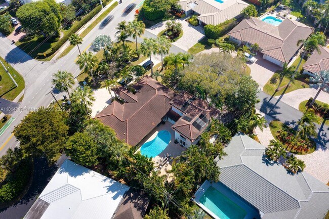 Building Photo - 4101 Bayview Dr