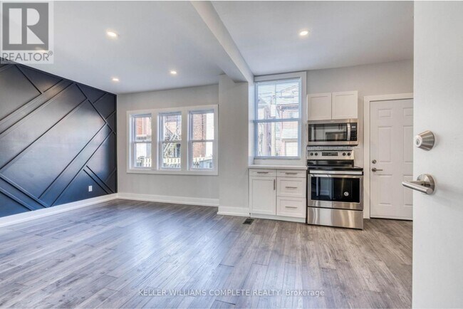 Building Photo - 23 Gibson Ave