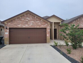 Building Photo - 1104 Stanley Wy