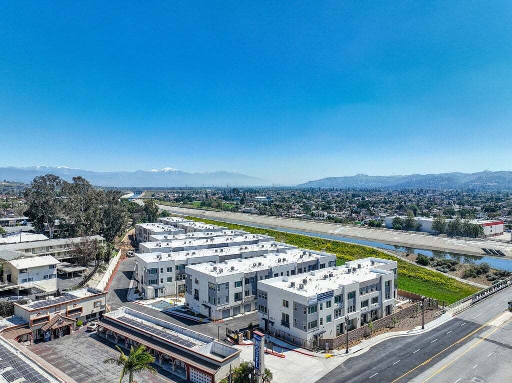 River Gate Townhomes Apartments in Montebello, CA