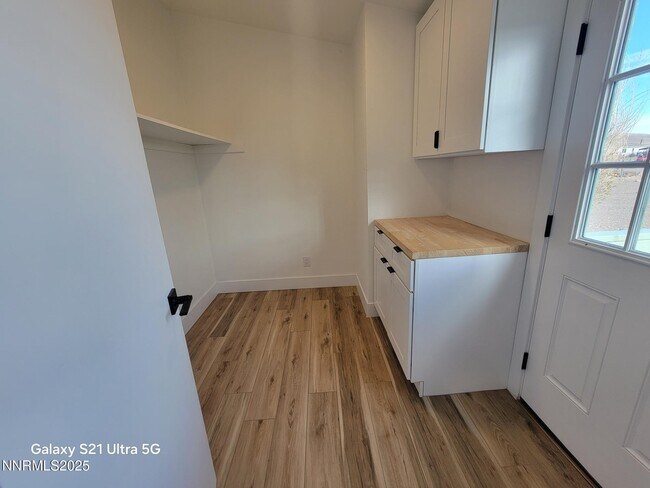 Building Photo - 5080 Arapahoe Ct