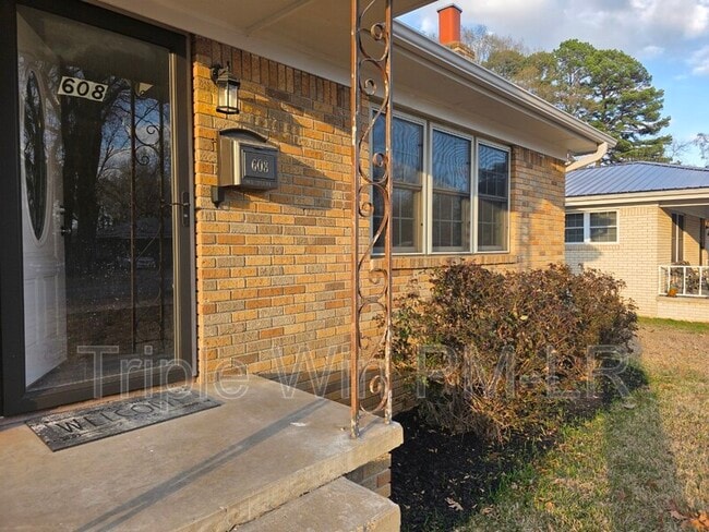 Foto del edificio - 608 W Martin St