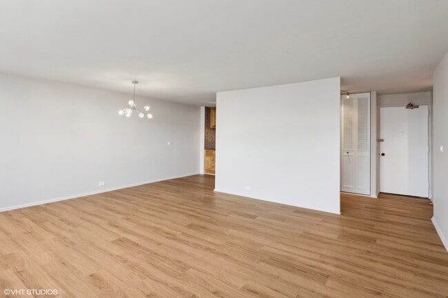 Building Photo - 4250 N Marine Dr