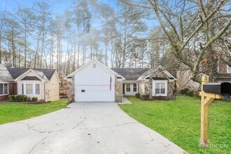 Building Photo - 2384 Boone Ct