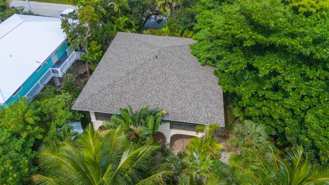 Building Photo - 29850 Journeys End Rd