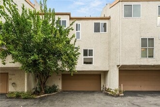 Building Photo - 5339 Coldwater Canyon Ave
