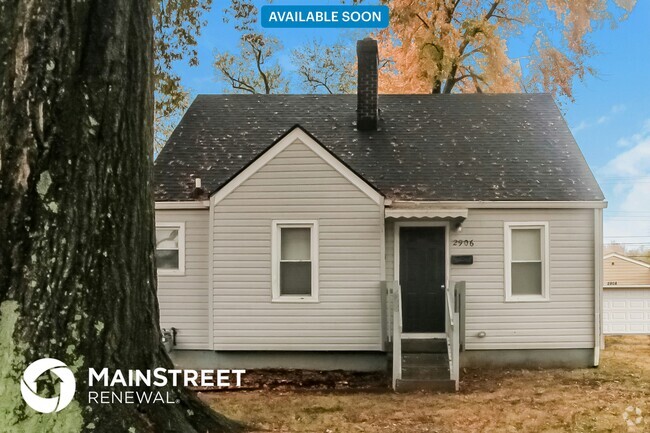 Building Photo - 2906 Wyandotte Ave