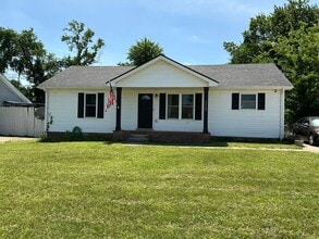 Building Photo - 1925 Timberline Cir