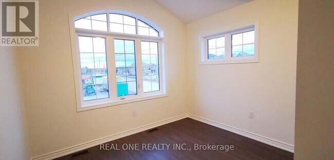 Building Photo - 23 Broden Cres