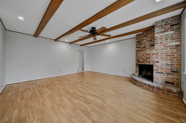 Foto del edificio - 1067 Lehman St