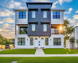 Building Photo - 2201 W Devitt St