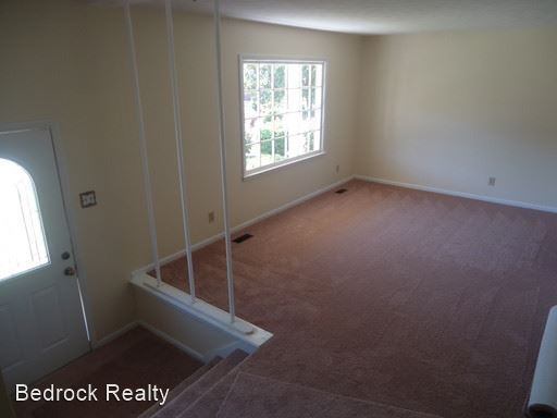 Building Photo - 3 br, 2 bath House - 3425 Bennett Dr