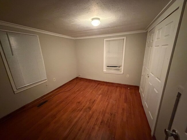 Building Photo - 2 Bedroom 1 Bath Home located in Greeneville, TN