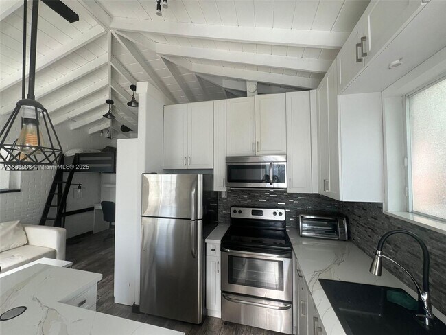 Building Photo - 1351 Lenox Ave.