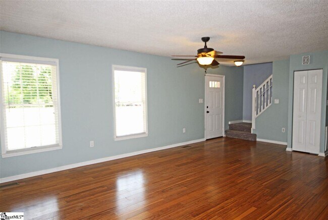 Building Photo - 115 Berrys Pond Dr