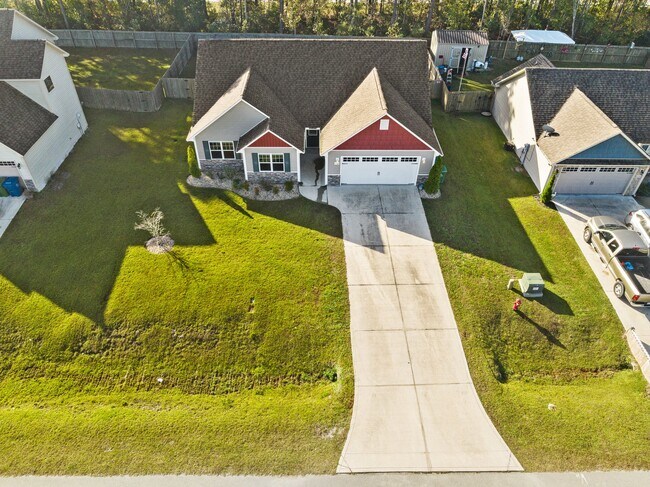 Front Aerial - 252 Breakwater Dr