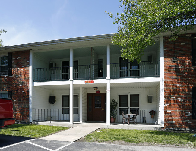 Building Photo - Sandpiper Apartments