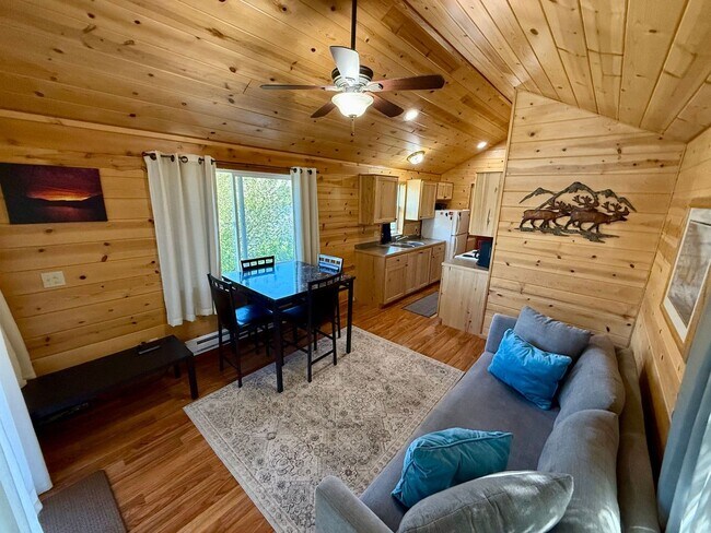 Foto del edificio - Short or long-term Furnished Private Cabin...