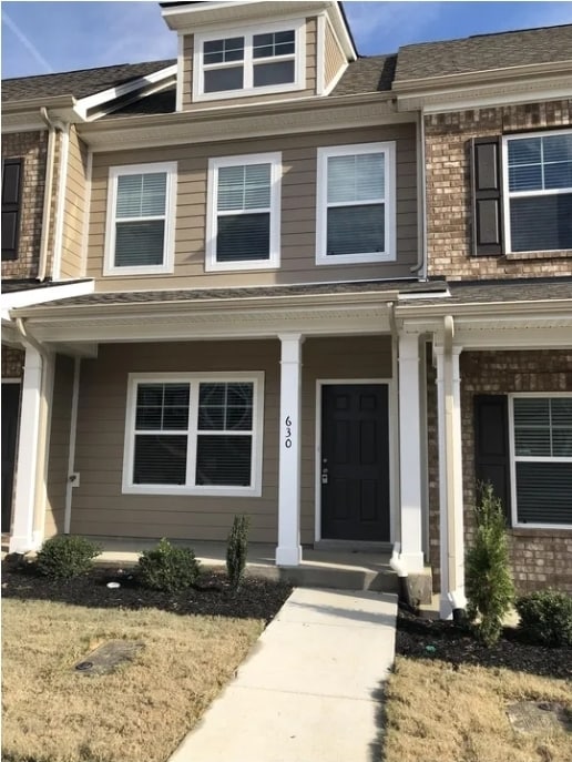 Front - 628 Bradburn Village Cir (Antioch, TN)