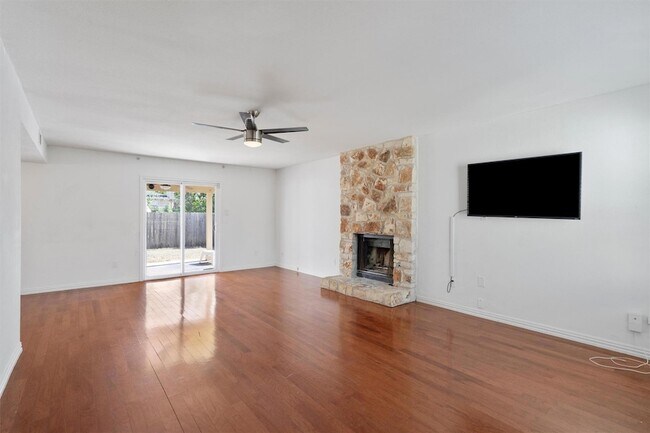 Foto del edificio - 9809 Meadowheath Dr