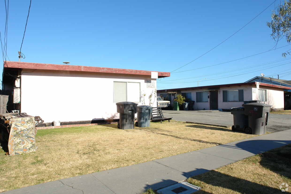 Primary Photo - 25 Cross Ave