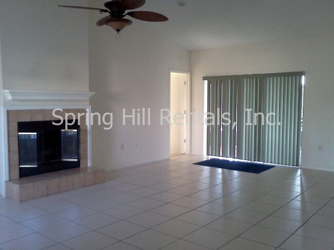 Foto del edificio - 3 bedroom pool home