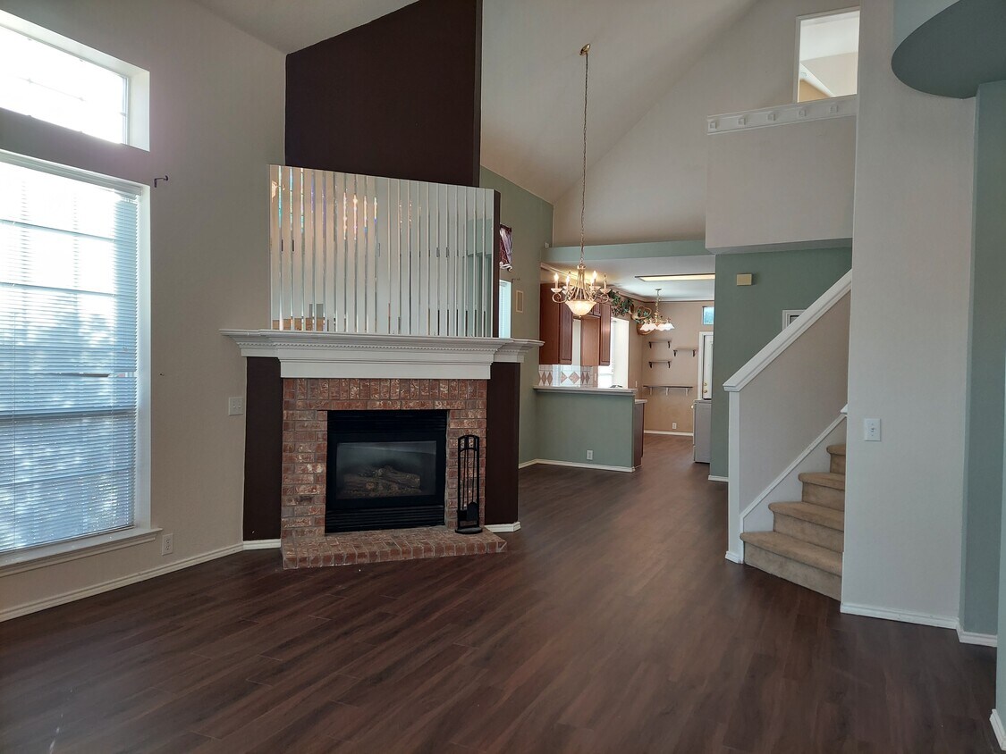 Primary Photo - 6727 Winston Dr