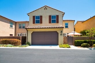 Building Photo - 2793 E Pacific Ct