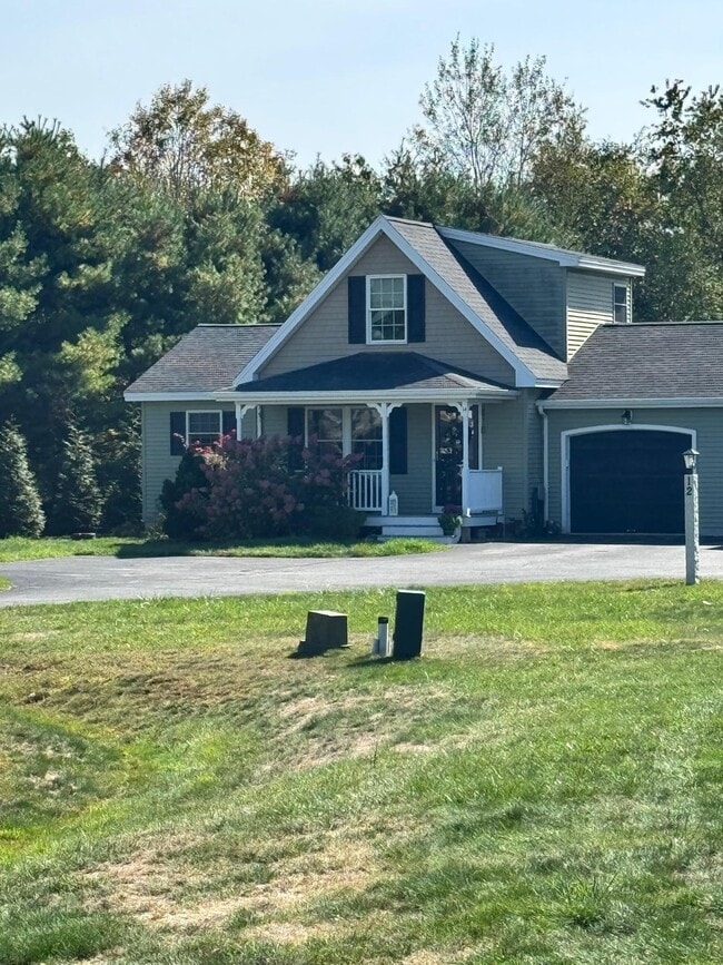 Building Photo - 6 Ireland Way