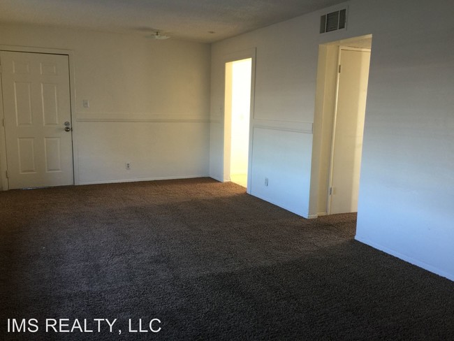 Building Photo - 547 San Pablo Dr