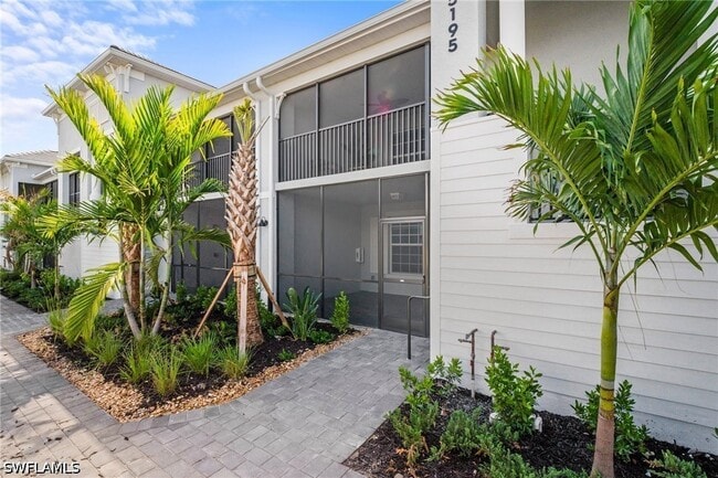 Foto del edificio - 15195 Bluffton Ln