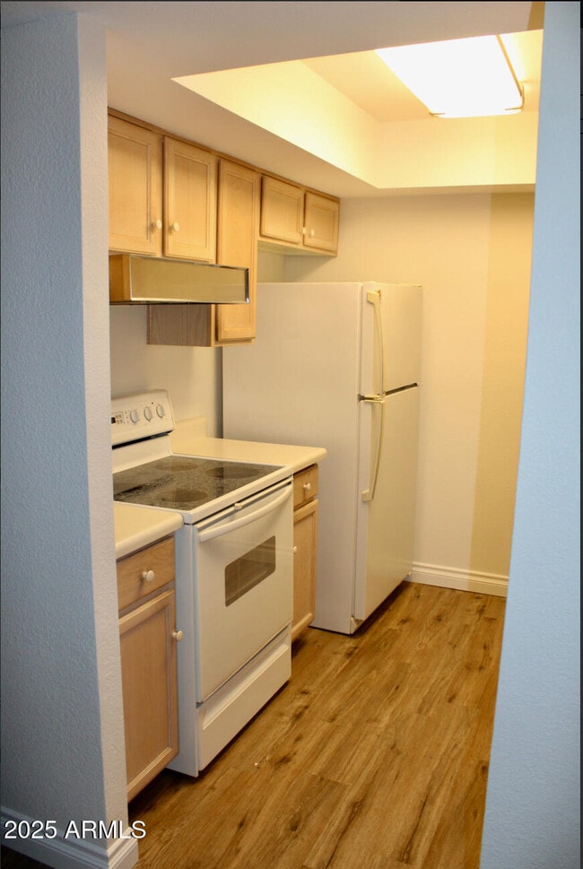 Building Photo - 8318 E Solano Dr