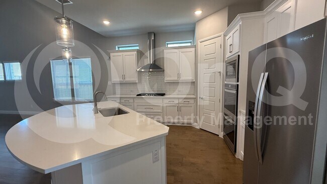 Foto del edificio - 3508 Covedale Blvd