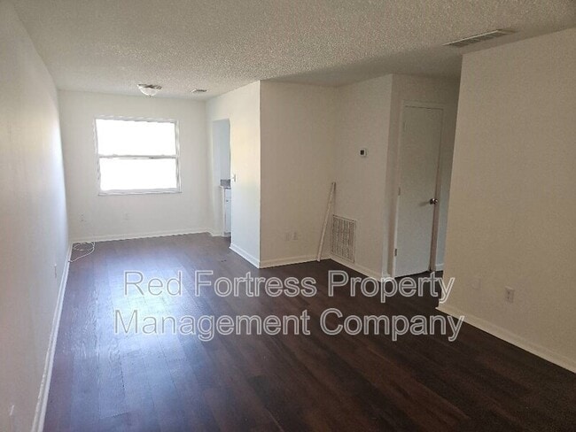 Foto del edificio - 4331 Glenwood Ave