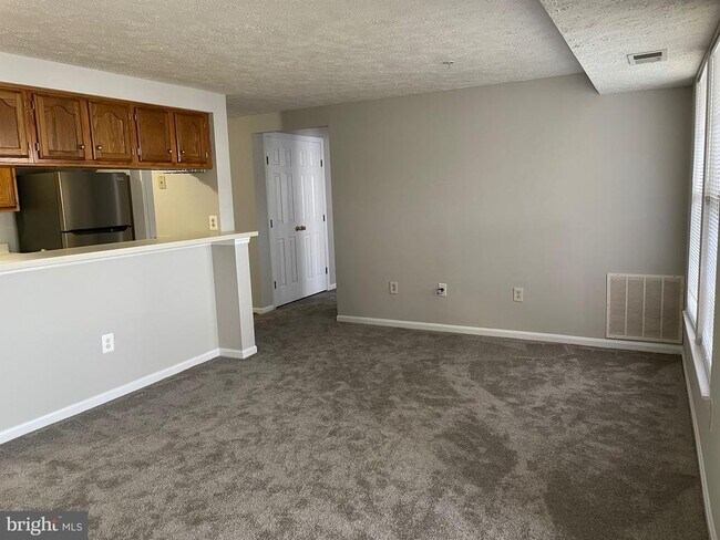 Building Photo - 726 Jupiter Hills Ct