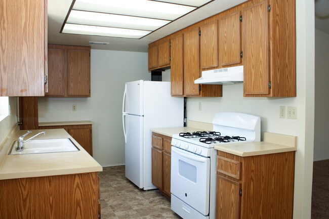 Building Photo - COMING SOON! 55+ Home in Great Community!